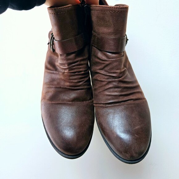 3 For 45 💗✨️ Bare Traps Genuine Leather Ankle Boots – Brown with Gold Buckle - Picture 2 of 7
